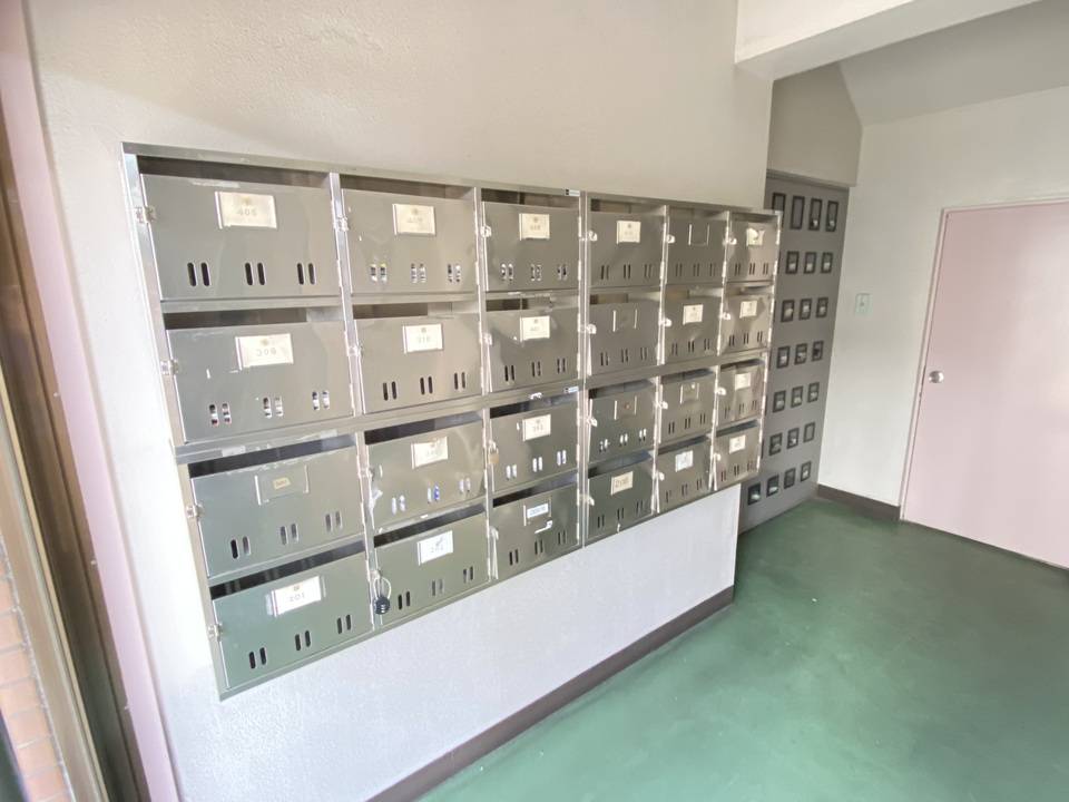 エントランス　メールBOX