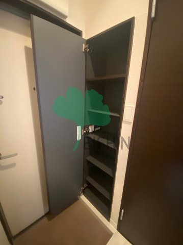 玄関　下駄箱もしっかりついてます！