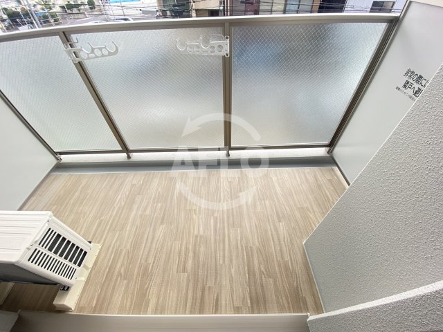 バルコニー　エスリード大阪リエート　バルコニー
