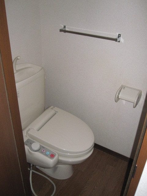 ウェストハイツA棟のトイレ写真