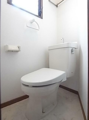 トイレ　コンパクトで使いやすいトイレです