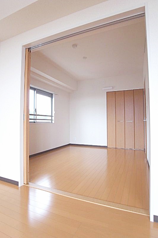 居室・リビング　【人気のキッチンカウンタータイプ♪】おすすめ物件！