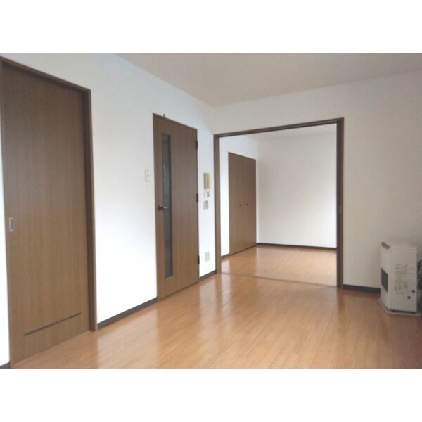 居室・リビング　居間です