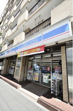 コンビニ　ローソン新宿山吹町店（コンビニ）まで334m