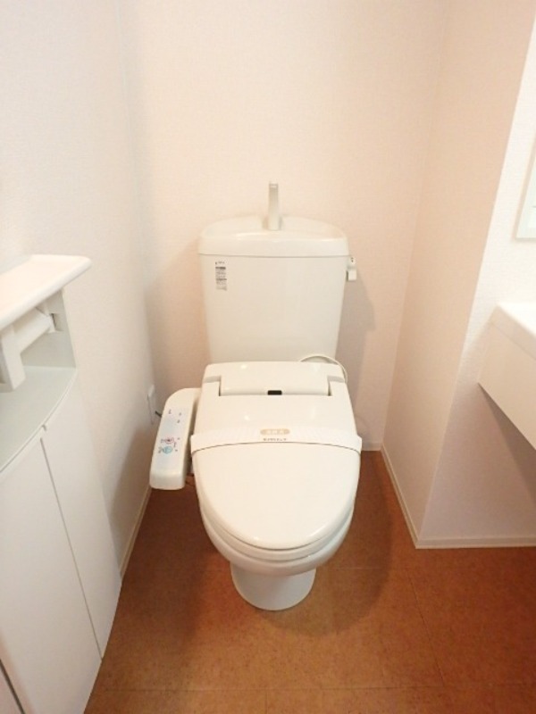 トイレ　図面と現状に相違がある場合には現状を優先