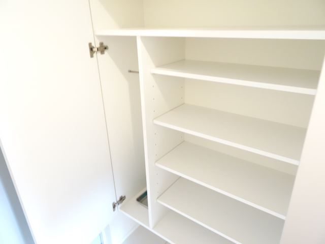 収納　沢山収納できる下駄箱