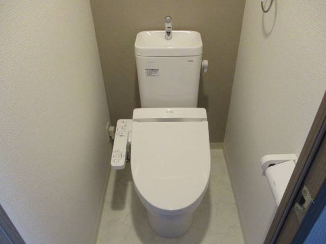 トイレ　トイレ