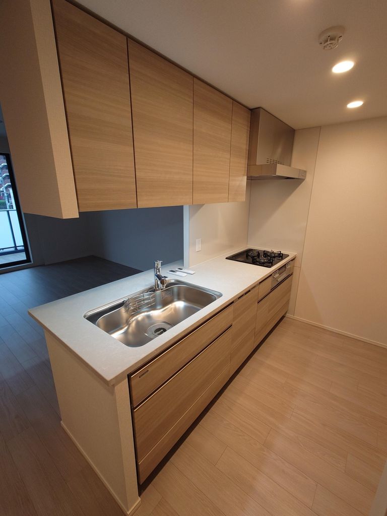 キッチン　同タイプの間取り部屋の写真です。お色等異なる場合があります。