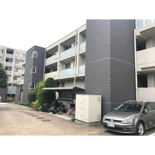 建物外観　落ち着いた雰囲気の外観です