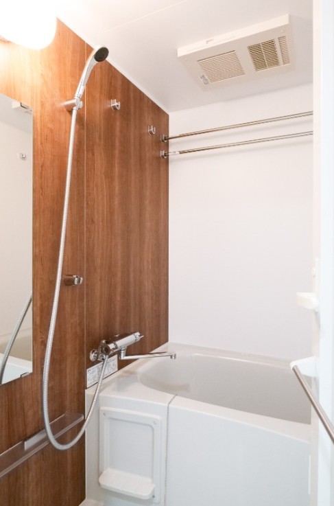 バス・シャワールーム　浴室