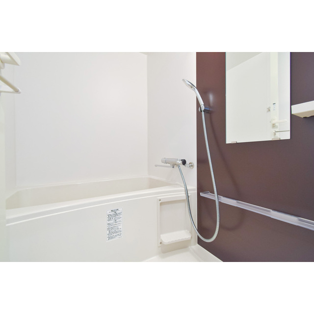 バス・シャワールーム　ゆったり過ごせるお風呂です