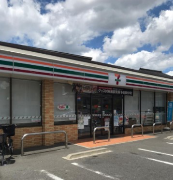 コンビニ　セブンイレブン 名古屋名西通1丁目店（コンビニ）まで249m