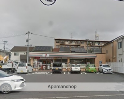 コンビニ　セブンイレブン（コンビニ）まで483m