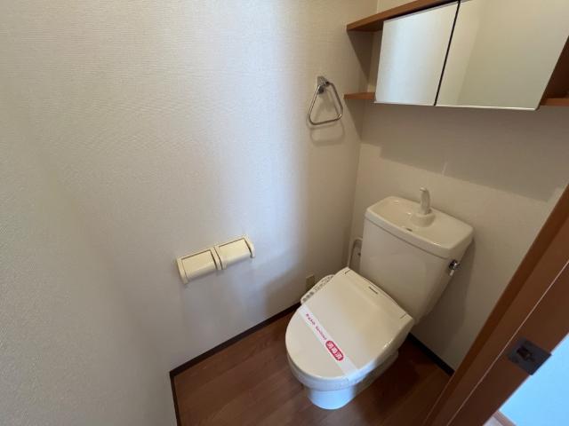 トイレ　トイレ