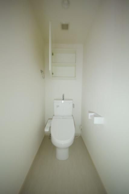 トイレ　ウォシュレット付です♪