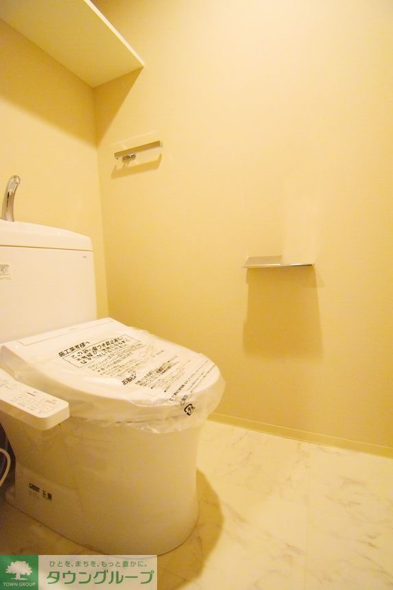 トイレ　同物件別部屋写真