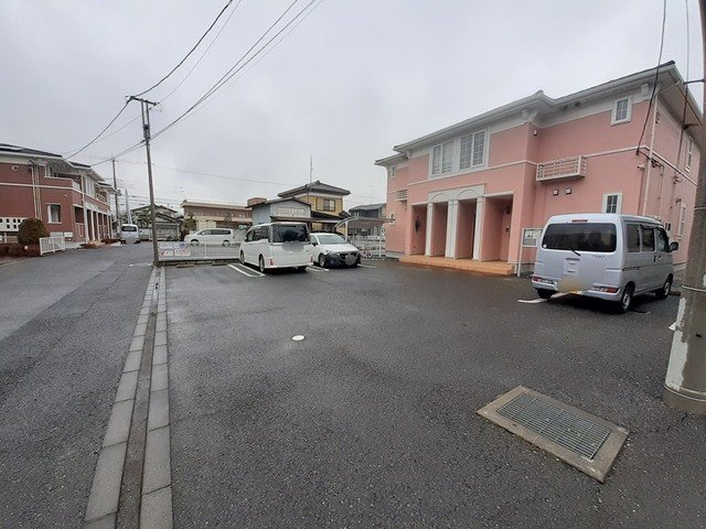 駐車場　駐車スペースもあります