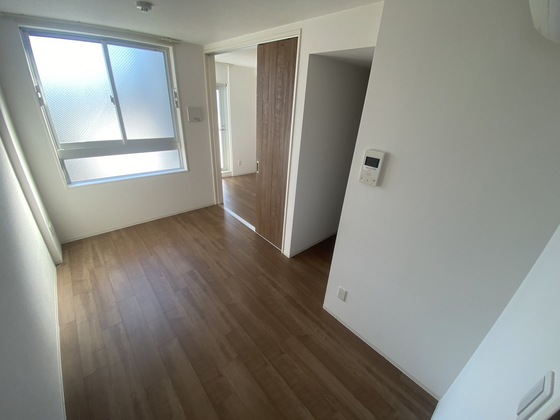 居室・リビング　※別部屋の写真です