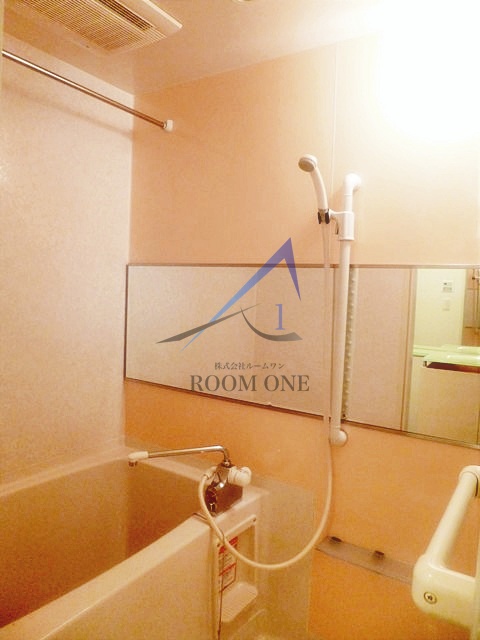 バス・シャワールーム　お風呂です。