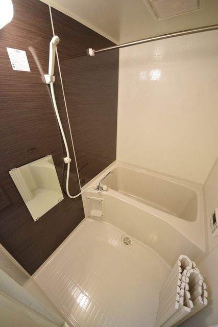 バス・シャワールーム　玄関