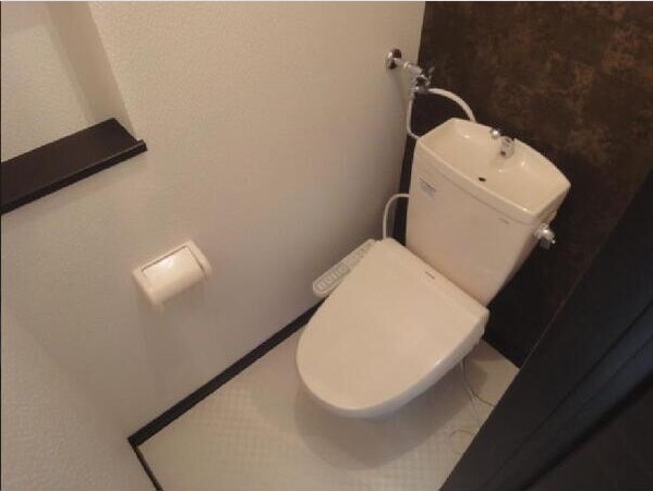 トイレ　ウォシュレット設置済みです！