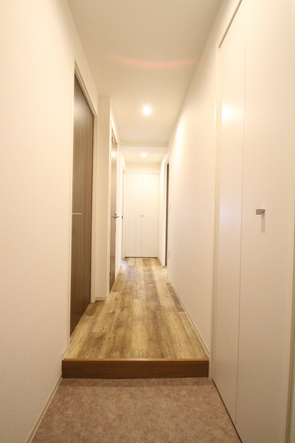 玄関　※同号室の別階のお写真です