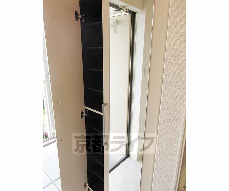 収納　シューズボックス