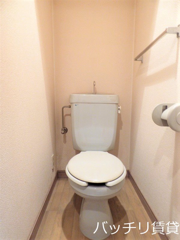 トイレ　別号室イメージの為、現状を優先致します。