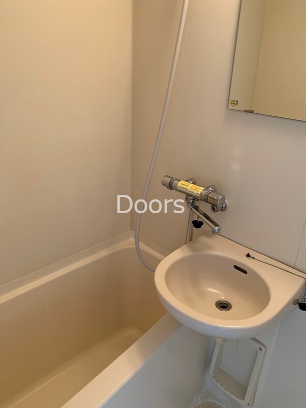 バス・シャワールーム　他のお部屋の写真です。