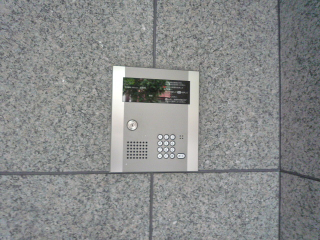 セキュリティ　オートロック付き