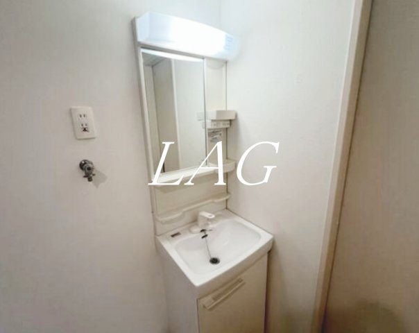 洗面設備　独立洗面台です。