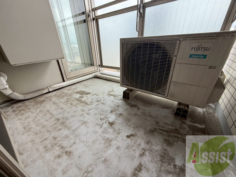 バルコニー　バルコニーです。洗濯物を干したり一息ついたりできますね！