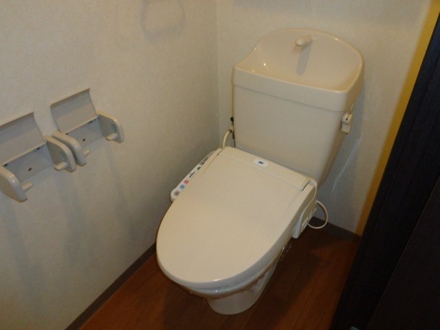 トイレ　シャワー付トイレ