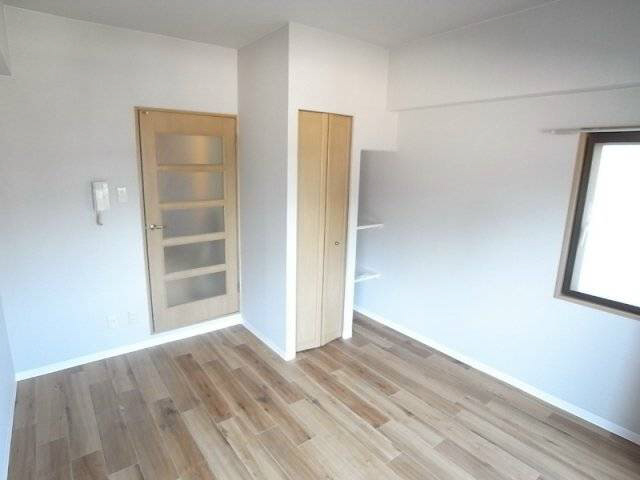 居室・リビング　写真は同マンションの別のお部屋のものです