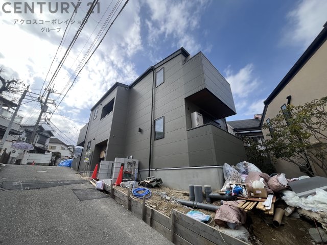 建物外観　オートロック付で安心です！