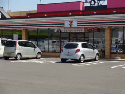 コンビニ　セブンイレブン新潟浜谷町店（コンビニ）まで569m