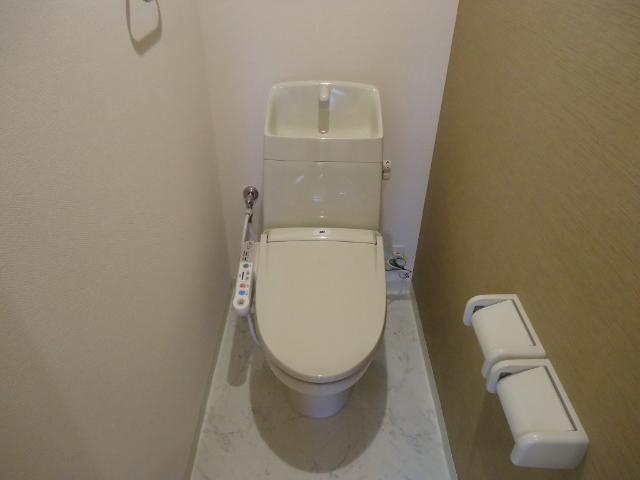 トイレ　シャワー付トイレ