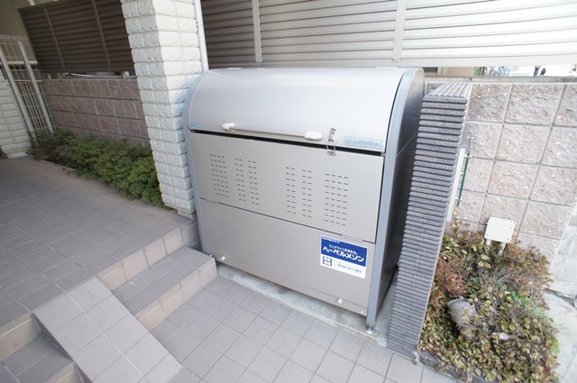 その他共有部分　専用のごみ置き場あります。
