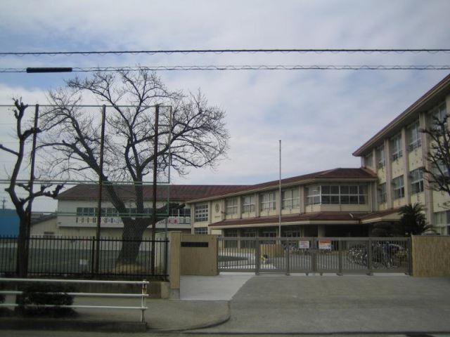 小学校　市立宮西小学校（小学校）まで1200m