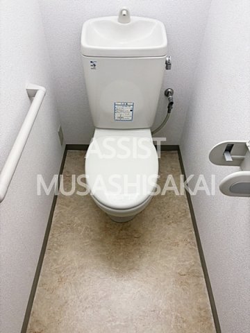 洗面設備　写真：設備同仕様の別物件です