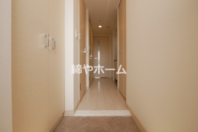 玄関　明るい玄関です