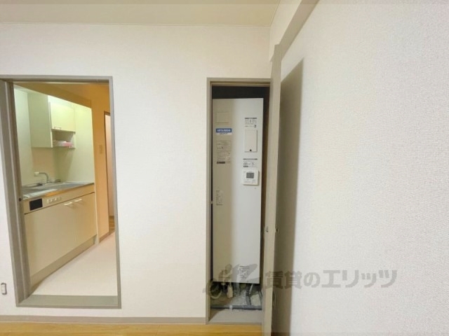 その他設備　給湯器リモコン