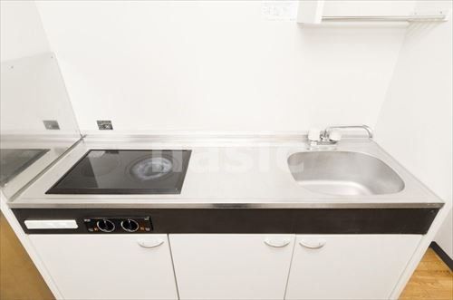 キッチン　2口電気コンロ