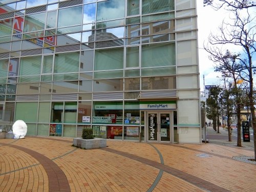 コンビニ　ファミリーマート 京成八幡駅前店（コンビニ）まで244m
