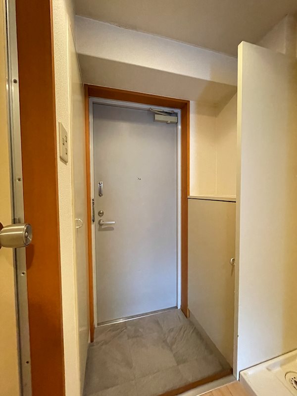 玄関　別の部屋の写真です。