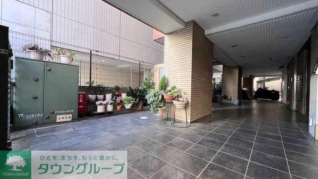 エントランス　エントランス