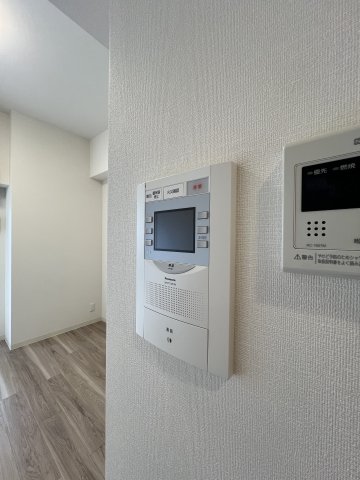 セキュリティ　モニター付きインターホン