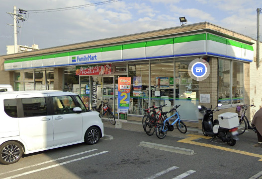 コンビニ　ファミリーマート 東鴻池店（コンビニ）まで616m
