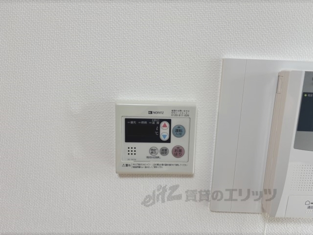 その他設備　給湯器リモコン