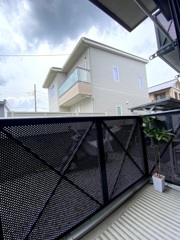 バルコニー　陽当たり良好！洗濯物もよく乾く